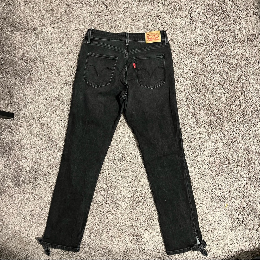 Levi’s Mid Rise Skinny Black Jeans